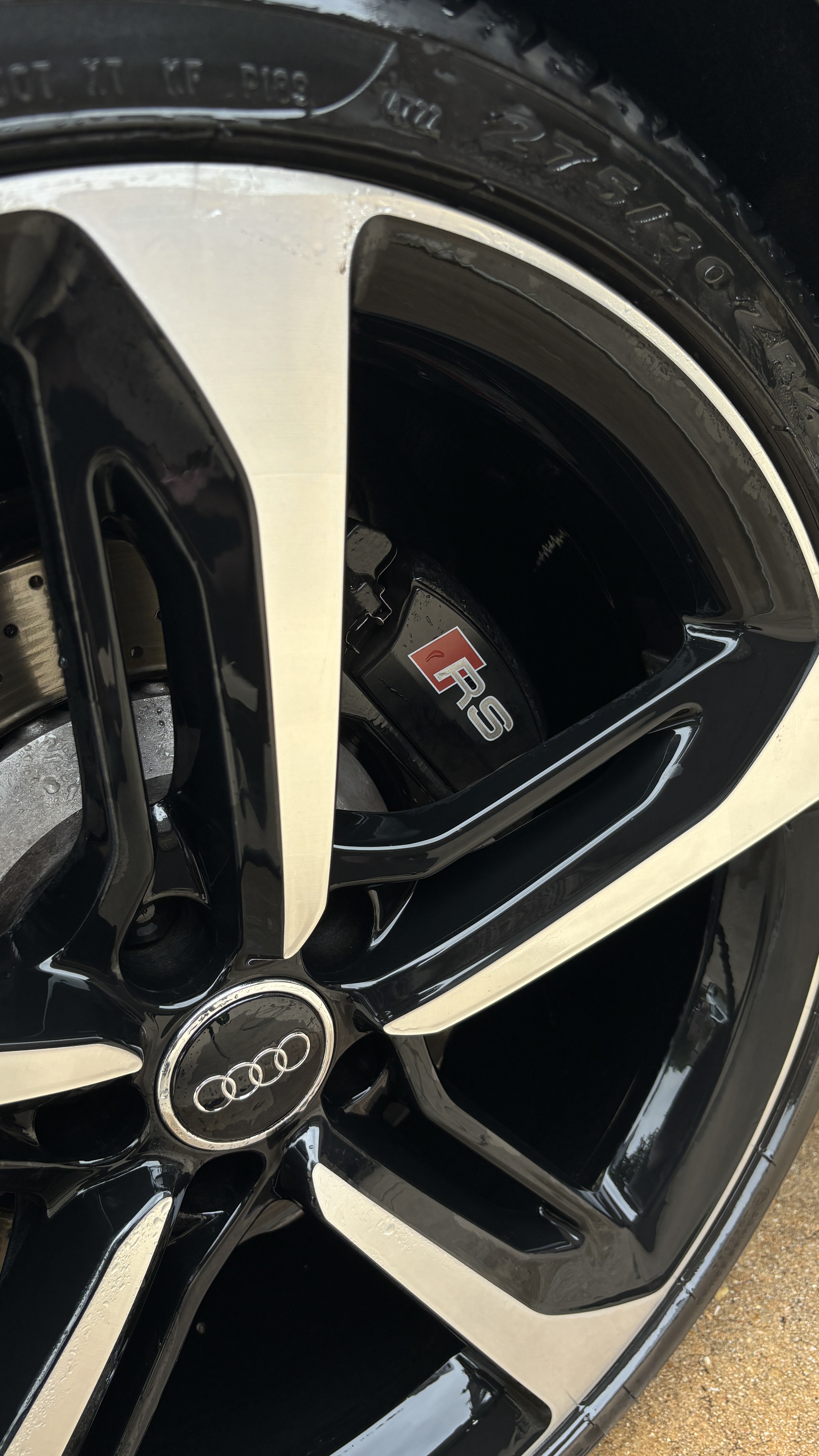 RS7 Wheel Tire Detail Wash